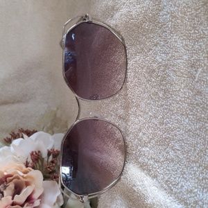 Metal Frame Oversized Sunglasses